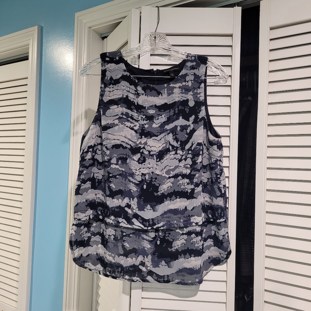 Banana Republic Blue Pattern Tiered Sleeveless Blouse